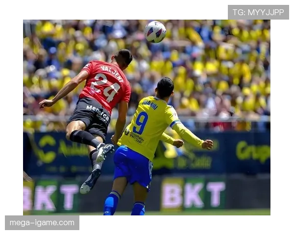 塞维利亚高压逼抢战术奏效，状态回暖强势碾压对手